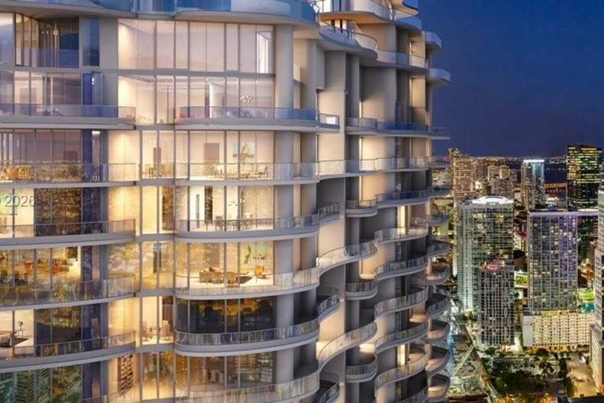 1000 Brickell Plz #2301, Miami: photo 1 of 25