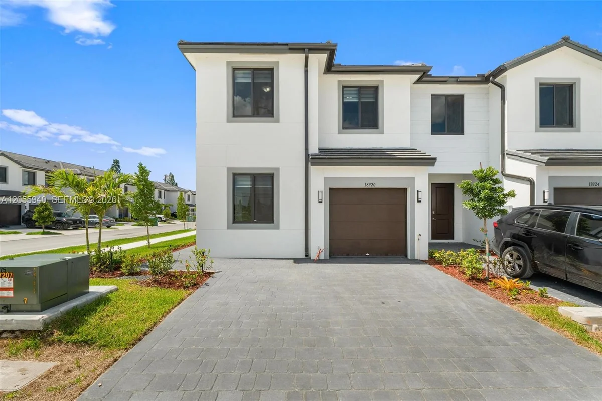18920 SW 344th Ter, Homestead: photo 1 of 21