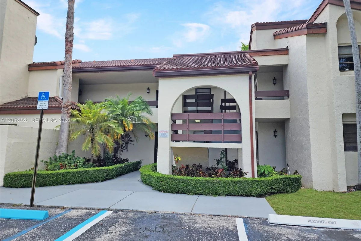 9070 SW 125th Ave #A203, Miami: photo 1 of 24