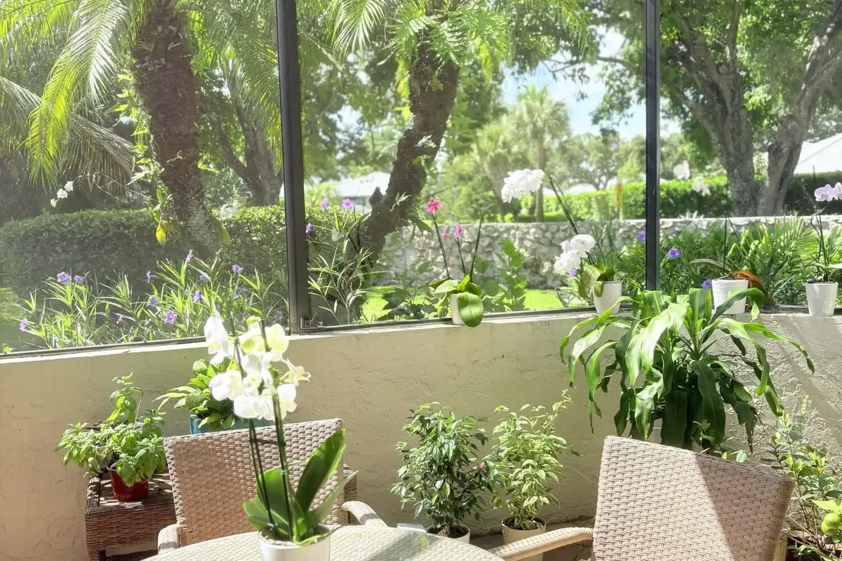 38 W Balfour Rd W, Palm Beach Gardens: photo 1 of 42
