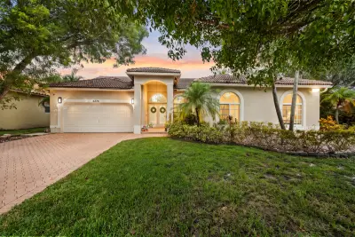 5376 NW 57th Ter, Coral Springs: photo 1 of 33