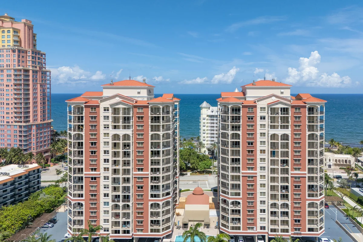 2001 N Ocean Blvd #603, Fort Lauderdale: photo 1 of 17
