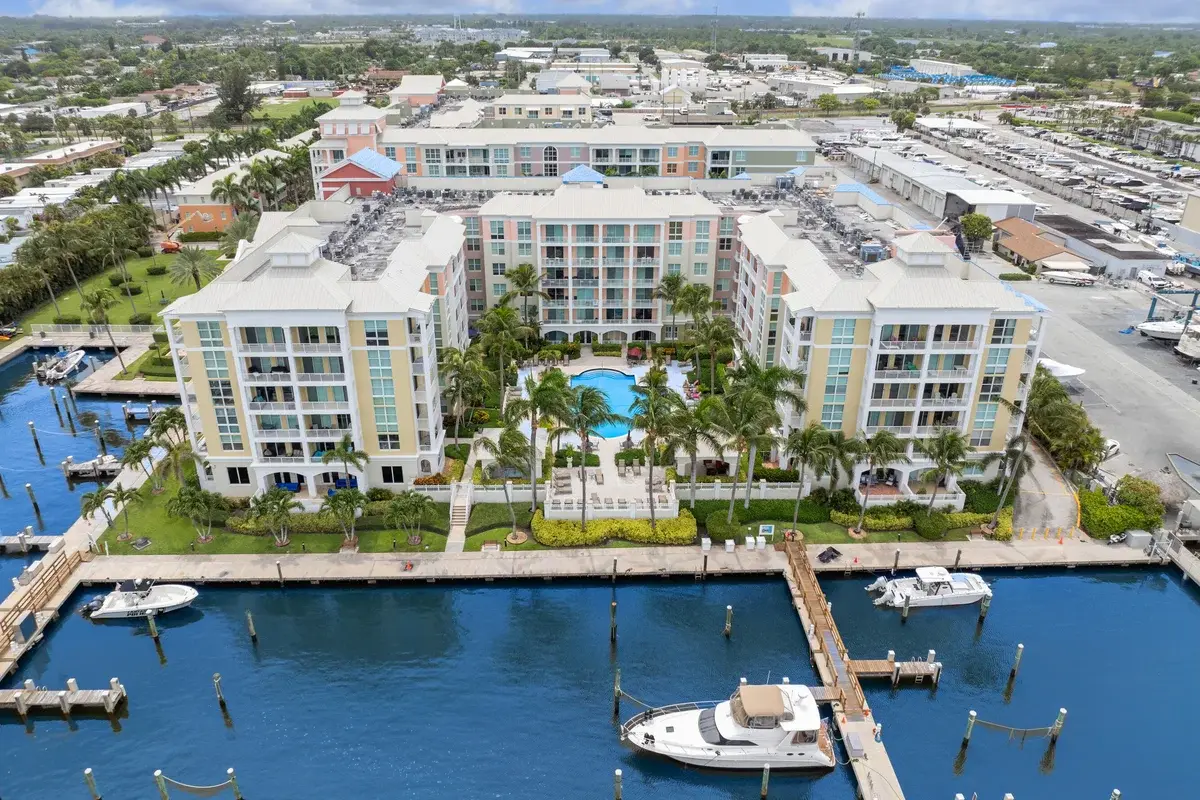 806 E Windward Way #213, Lantana: photo 1 of 43