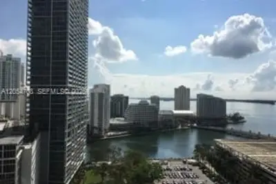 500 Brickell Ave #2200, Miami: photo 1 of 6