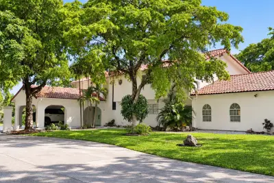 2614 Amherst Ln, Lake Worth Beach: photo 1 of 16
