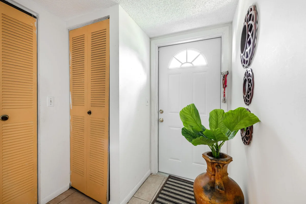 150 Lake Meryl Dr #143, West Palm Beach: photo 1 of 30