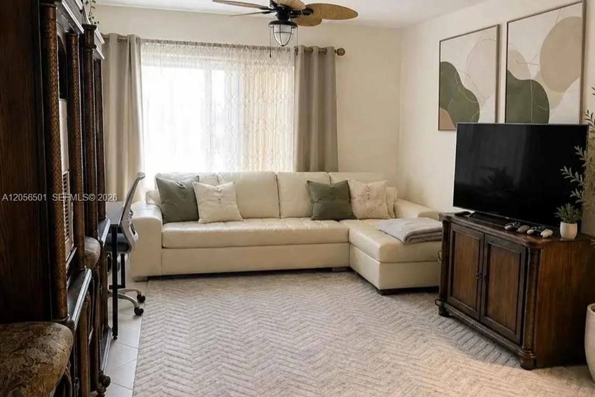 3545 NE 167th St #408, North Miami Beach: photo 1 of 15