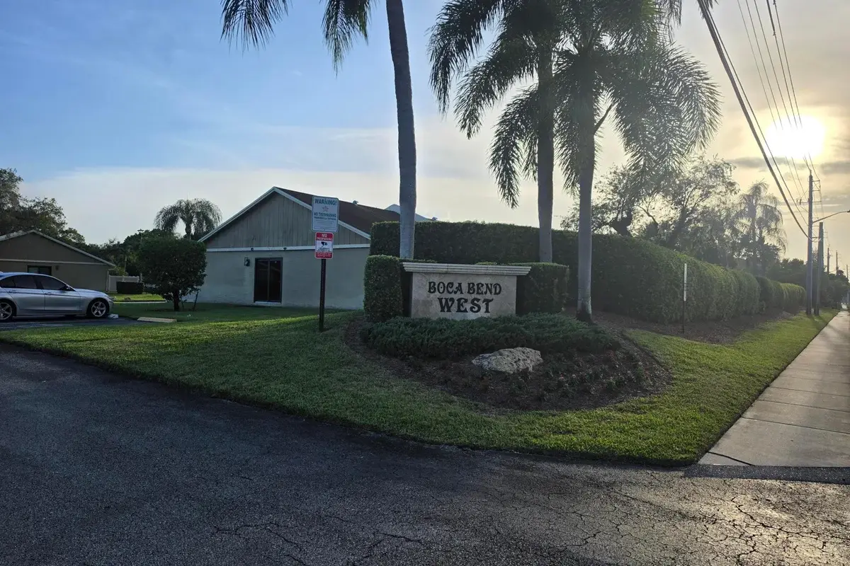 10295 Boca Bend W #L4, Boca Raton: photo 1 of 12