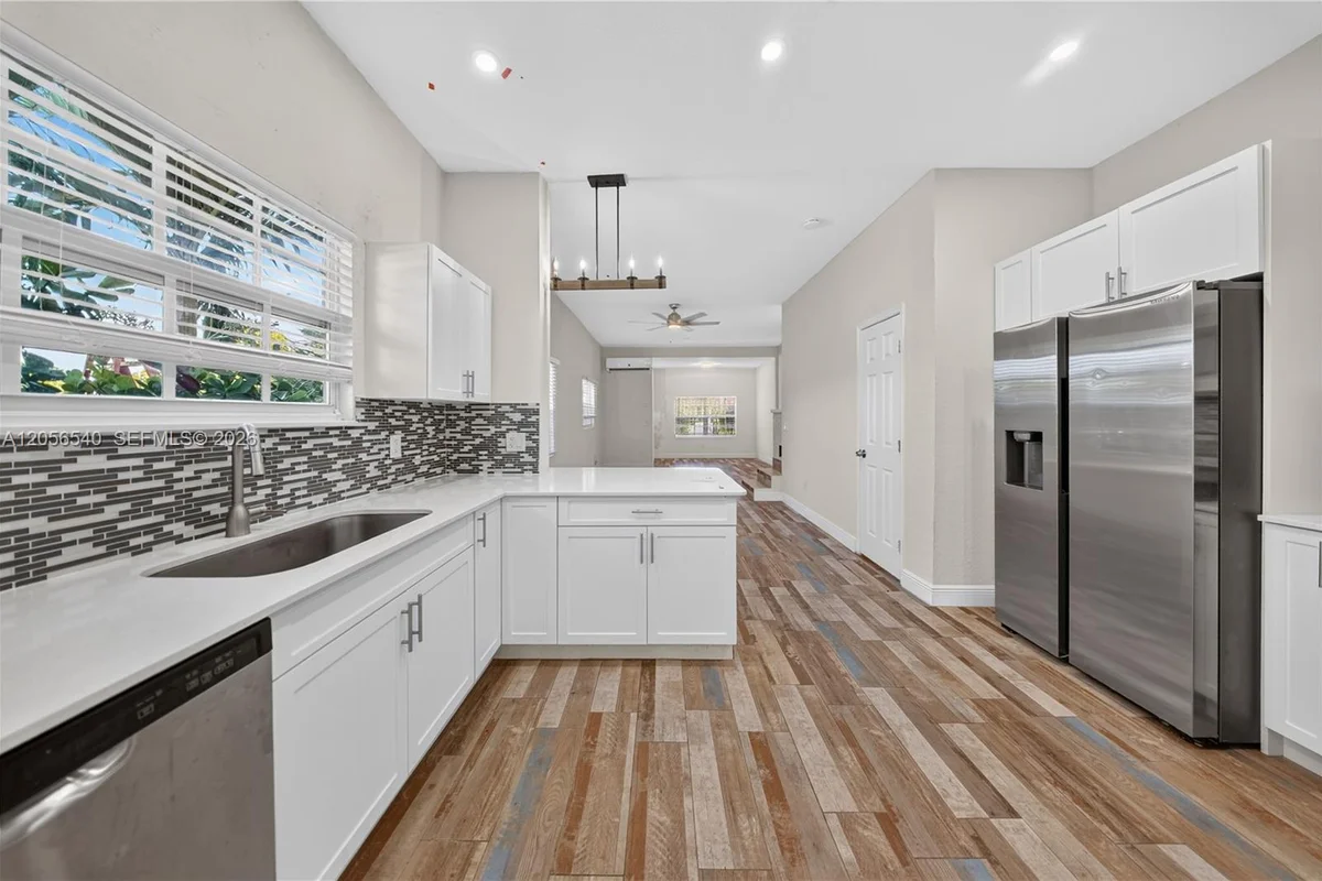 331 NW 1st Ave, Boynton Beach: photo 1 of 40