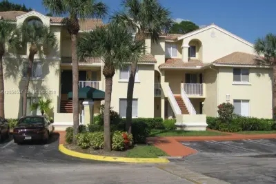 22304 Glenmoor Dr, West Palm Beach: photo 1 of 5