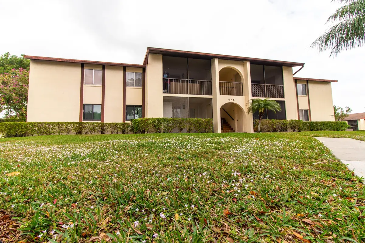 4987 Sable Pine Cir #D2, West Palm Beach: photo 1 of 23