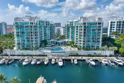 3131 NE 188th St #2-705, Aventura: photo 1 of 23