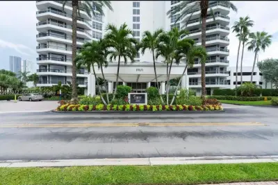 19101 36th Ct #304, Aventura: photo 1 of 44