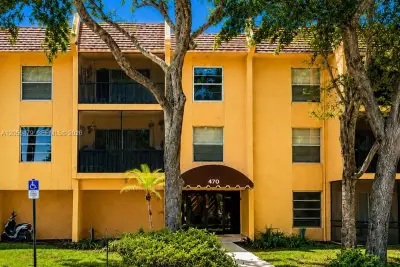 470 NW 20th St #1100, Boca Raton: photo 1 of 23