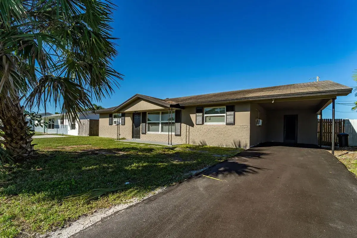 4317 Birdwood St, Palm Beach Gardens: photo 1 of 25
