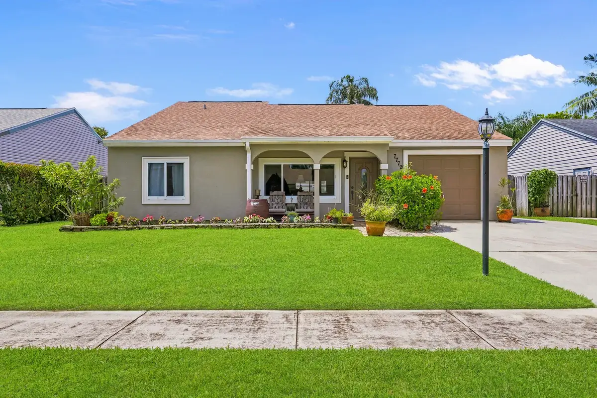 7779 Blairwood Cir N, Lake Worth: photo 1 of 26