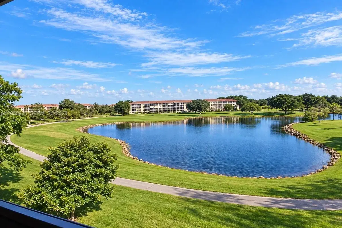 13475 SW 9th St #401A, Pembroke Pines: photo 1 of 26