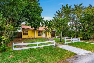 1125 NE 10th Ave, Fort Lauderdale: photo 1 of 14