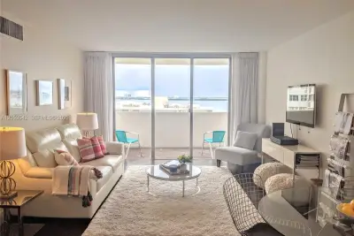 5 Island Ave #8K, Miami Beach: photo 1 of 16