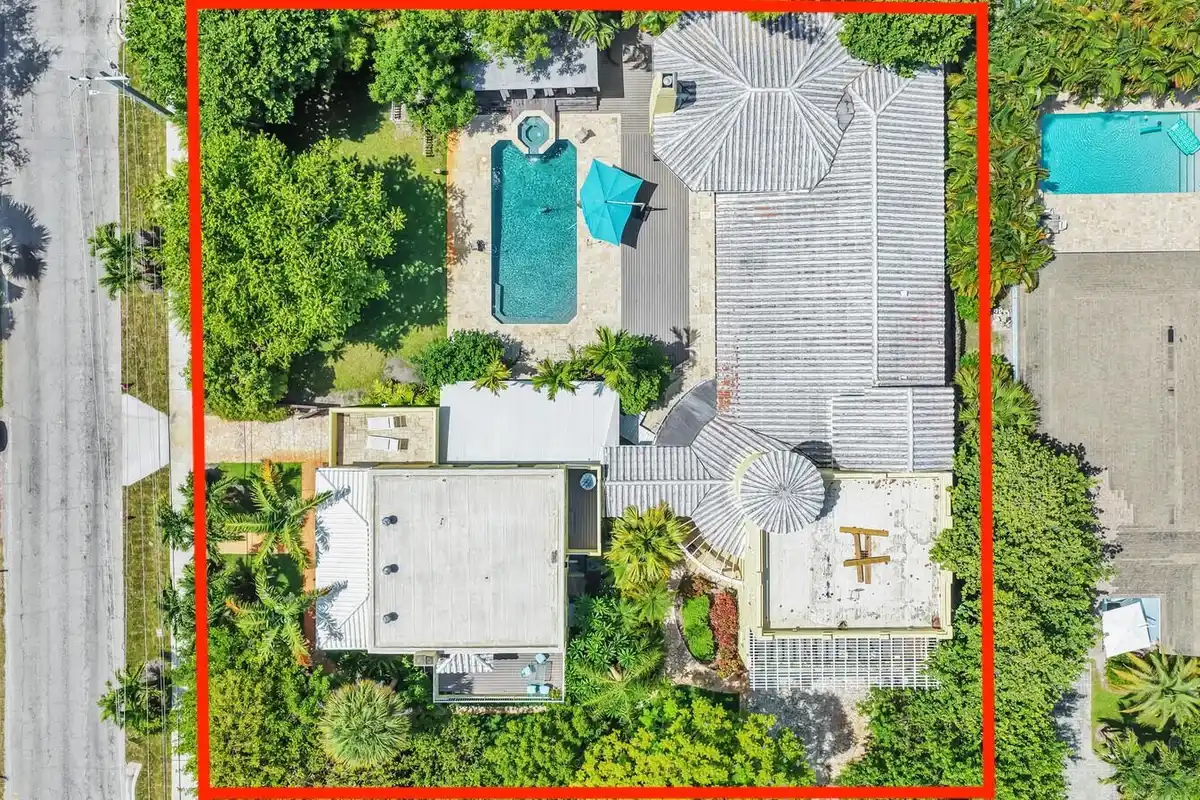 1201 N Swinton Ave, Delray Beach: photo 1 of 22