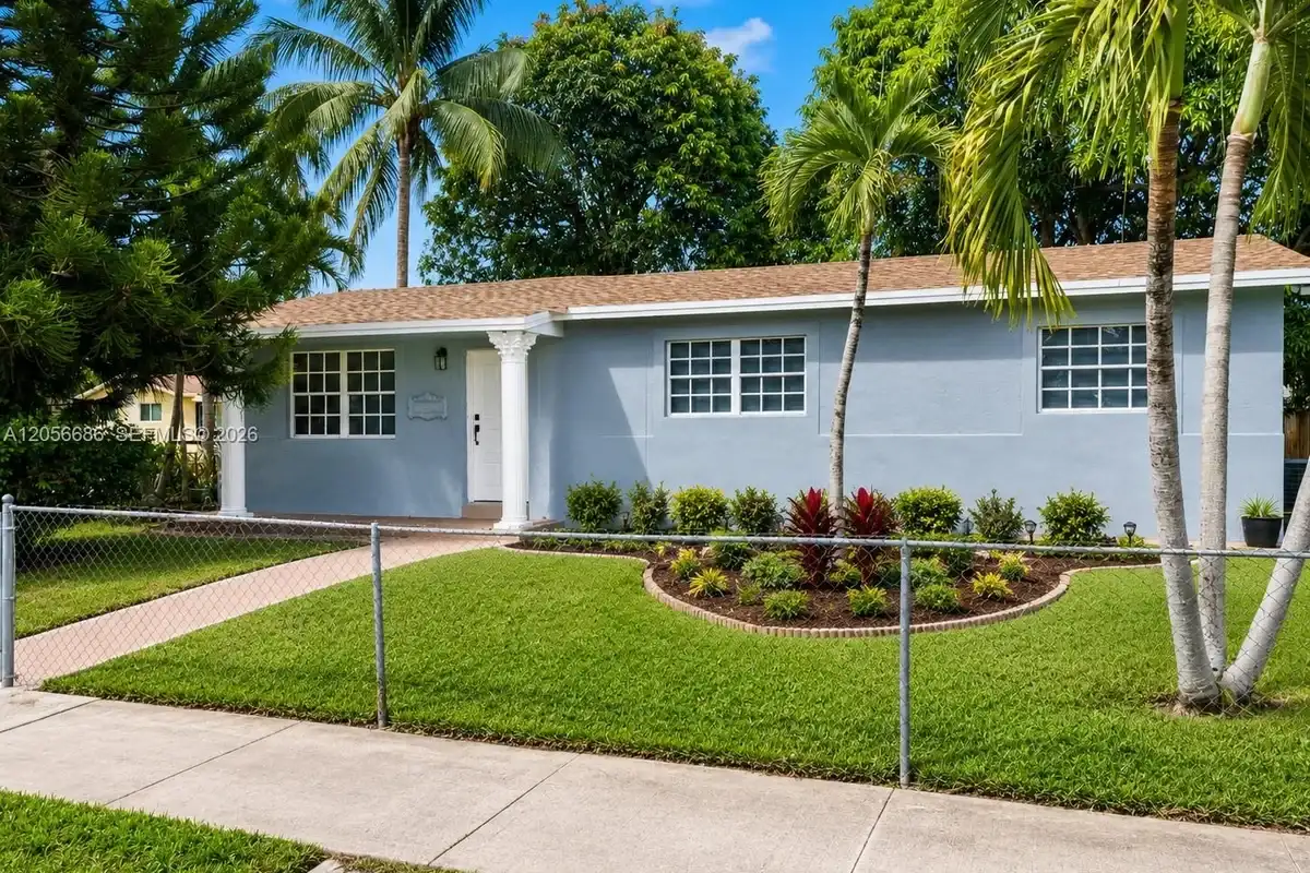 17981 NW 22nd Ct, Miami Gardens: photo 1 of 14
