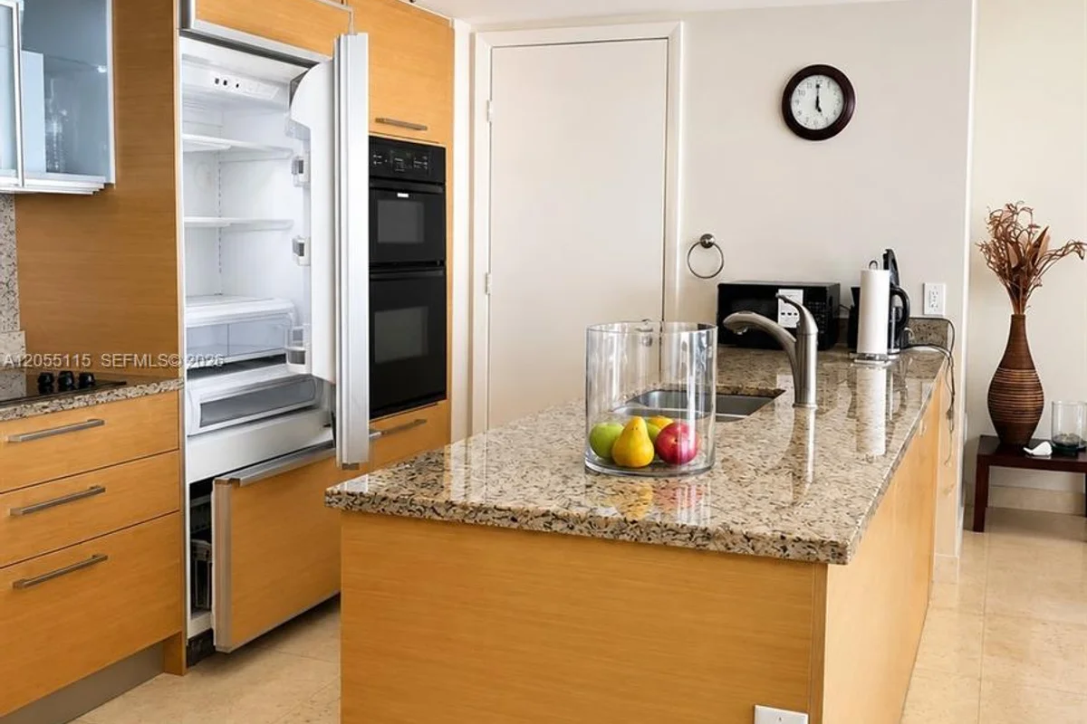 1830 S Ocean Dr #1407, Hallandale Beach: photo 1 of 10