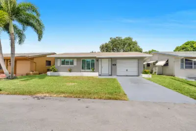 5711 NW 65th Way, Tamarac: photo 1 of 26
