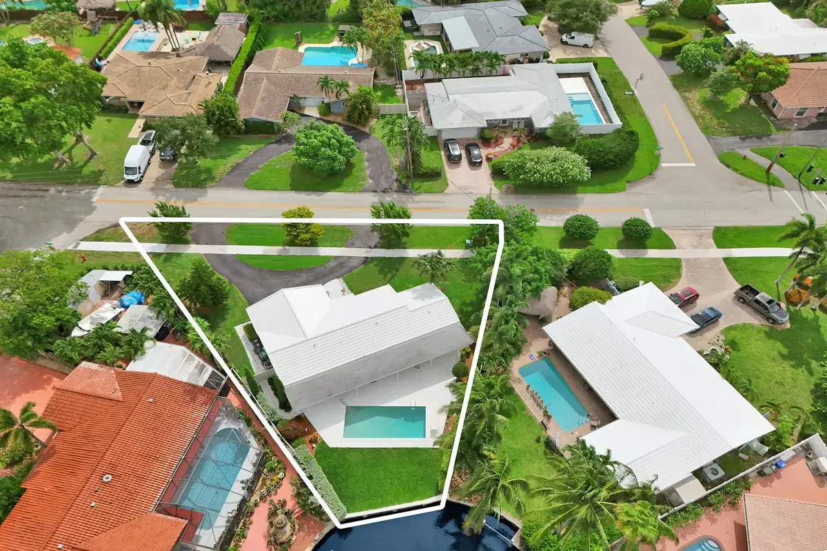 5311 NE 15th Ave, Fort Lauderdale: photo 1 of 44
