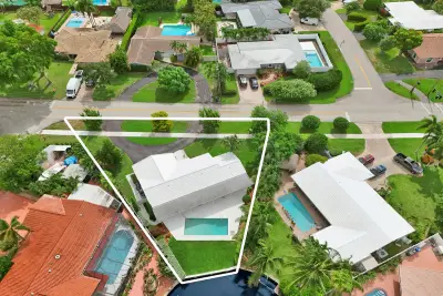 5311 NE 15th Ave, Fort Lauderdale: photo 1 of 44