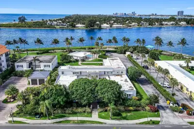 320 Inlet Way #4, Palm Beach Shores: photo 1 of 25