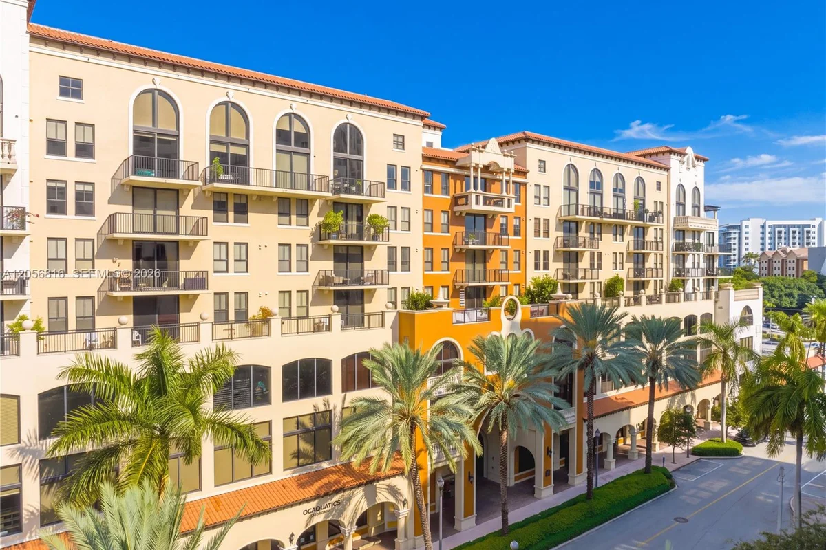 55 Merrick Way #832, Coral Gables: photo 1 of 17