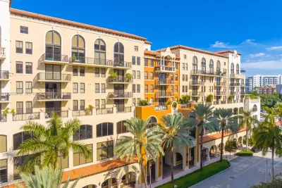 55 Merrick Way #832, Coral Gables: photo 1 of 17