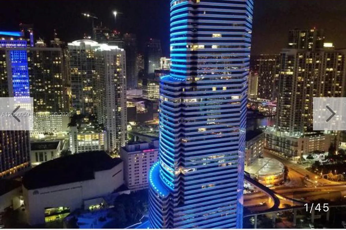 151 SE 1st St #1803, Miami: photo 1 of 13