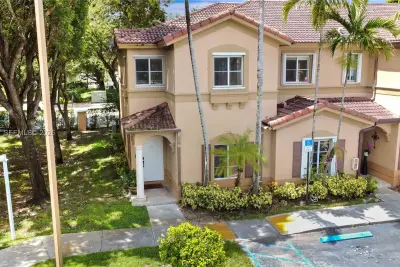 10720 NW 82nd Ter #1-8, Doral: photo 1 of 32
