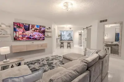 10451 W Broward Blvd #201, Plantation: photo 1 of 37