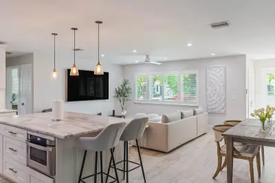 2830 SW 5th St, Boynton Beach: photo 1 of 30