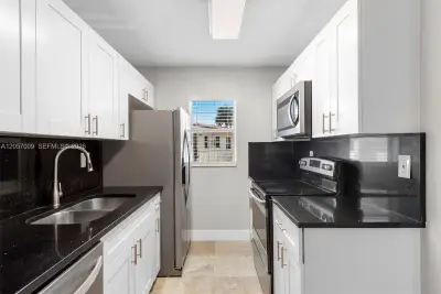 3242 Coral Ridge Dr, Coral Springs: photo 1 of 26