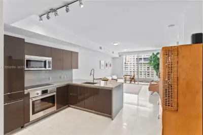1080 Brickell Ave #1602, Miami: photo 1 of 32