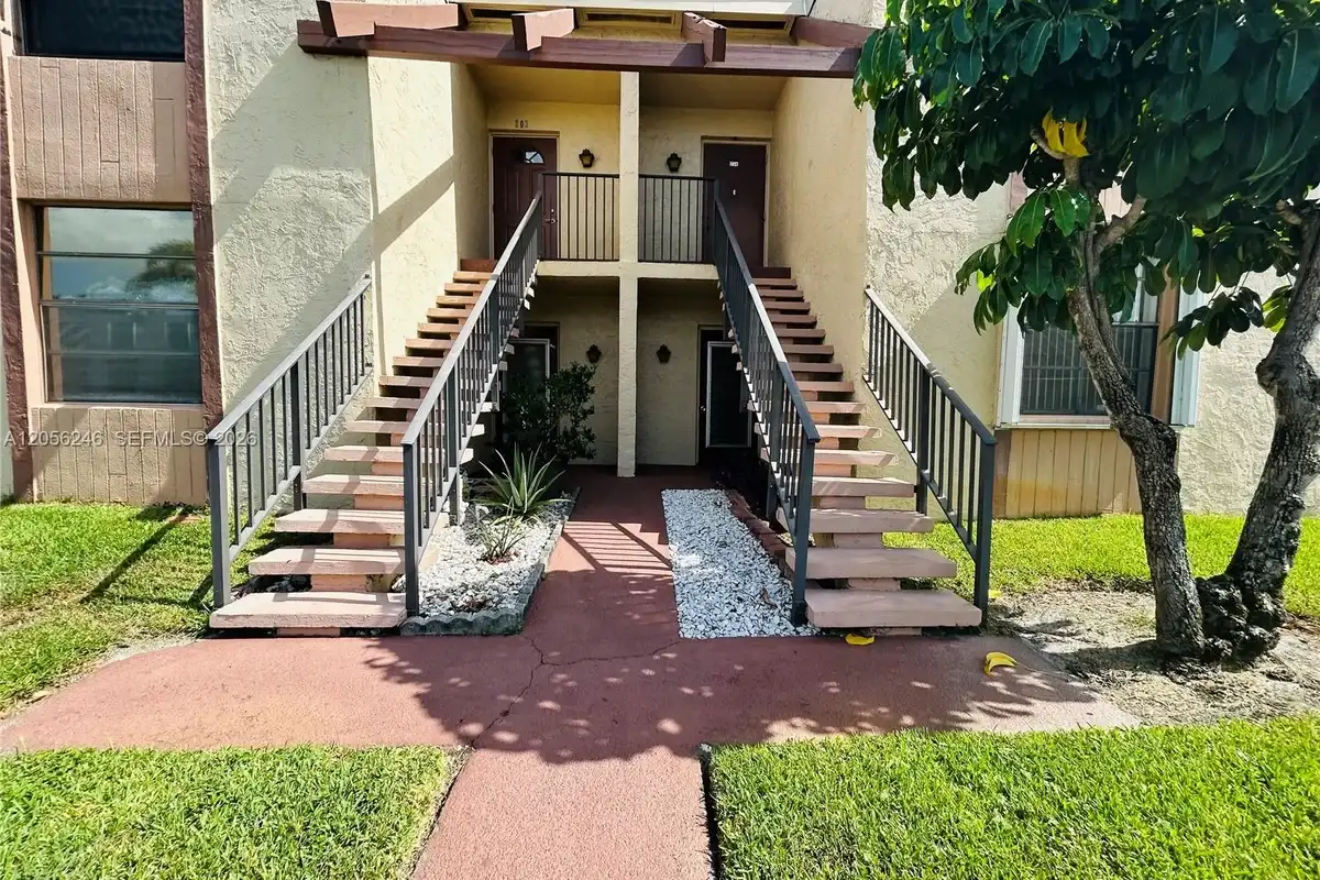 7355 NW 18th St #104, Margate: photo 1 of 22