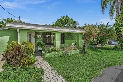2131 Acapulco Dr, Miramar: photo 1 of 32