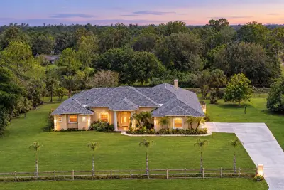 13882 43rd Rd N, Royal Palm Beach: photo 1 of 50