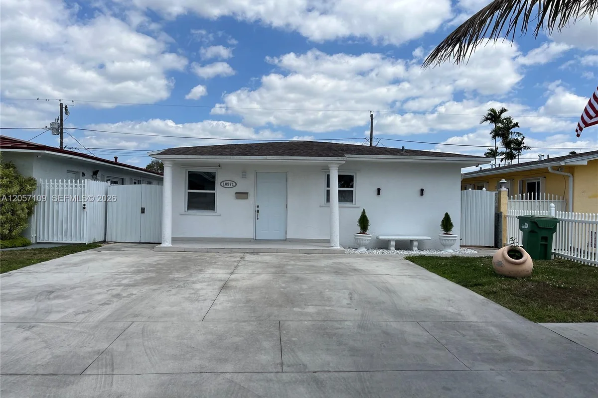 10571 SW 27th St, Miami: photo 1 of 26