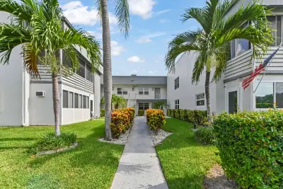 548 Capri L, Delray Beach: photo 1 of 36