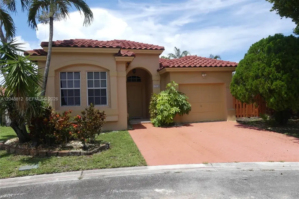 12834 SW 54th St, Miramar: photo 1 of 32