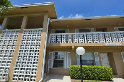 1131 Calamondin Ter #101, Delray Beach: photo 1 of 14
