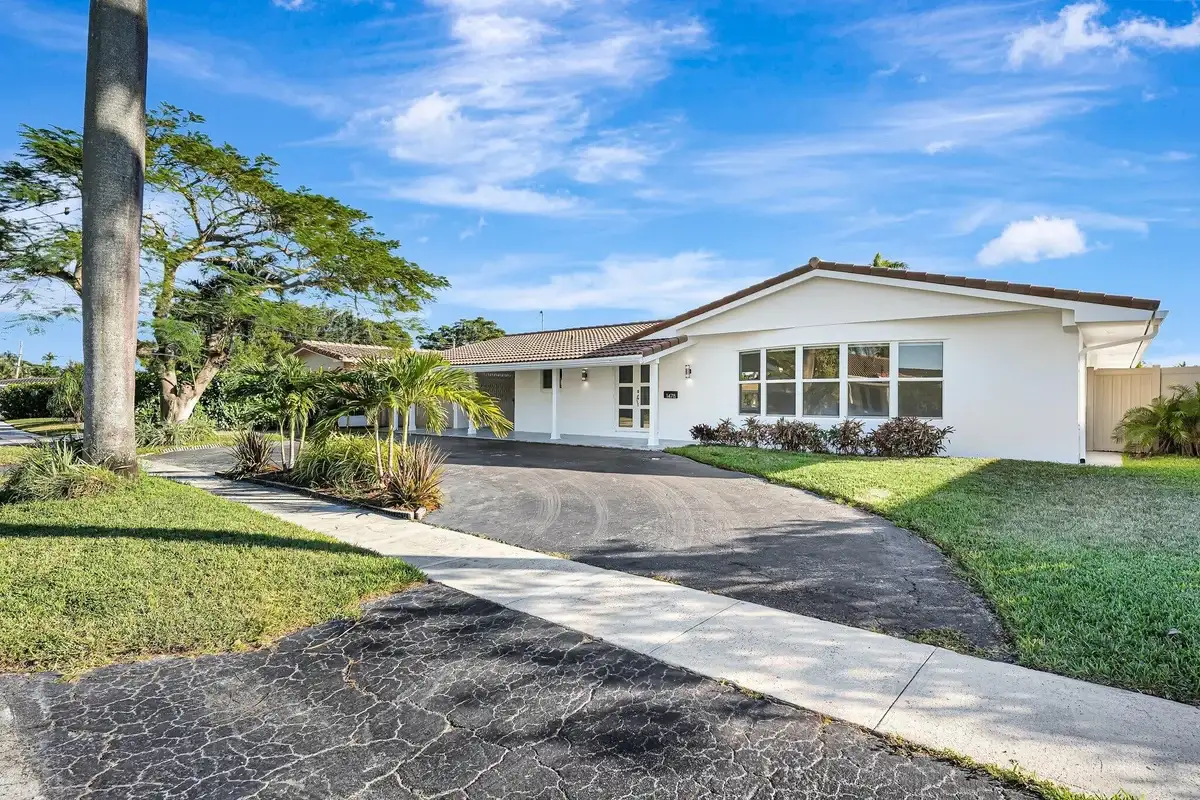 1478 NE 57th Ct, Fort Lauderdale: photo 1 of 61