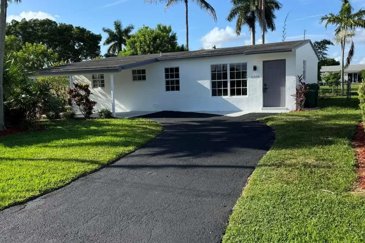 6368 NW 24th Ct, Margate: photo 1 of 20