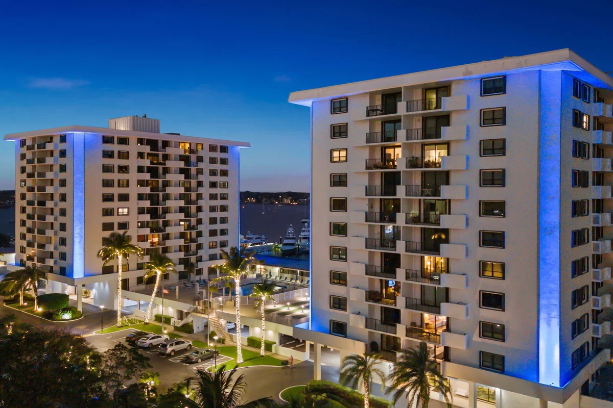1200 Marine Way #607, North Palm Beach: photo 1 of 41