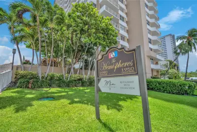 1950 S Ocean Dr #MN, Hallandale Beach: photo 1 of 30