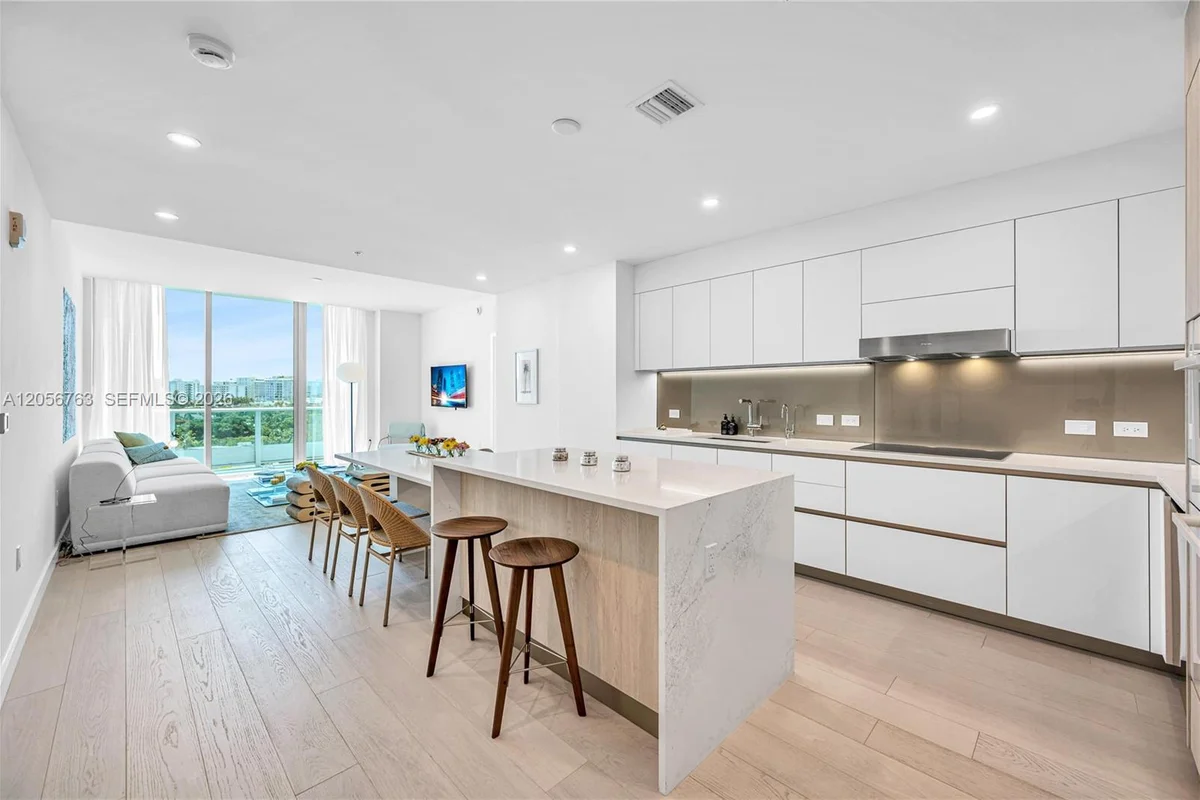 9201 E Bay Harbor Dr #PH809, Bay Harbor Islands: photo 1 of 69